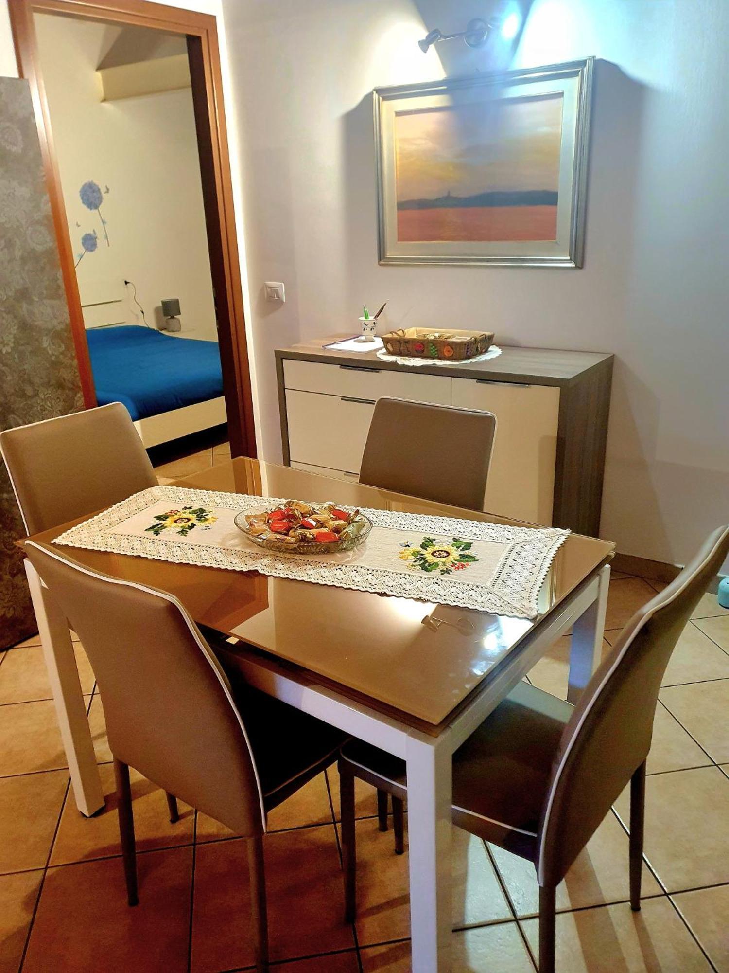 Dimora Chiaretta Apartment Caronno Pertusella Exterior photo